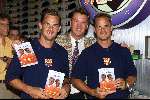Amsterdam 7 augustus 2000
Uitreiking boek Ronald de Boer en Frank de Boer met Louis v Gaal