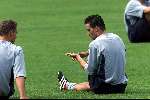 Hoenderloo, 14 augustus 2000
eerste training nederlands elftal onder leiding van de nieuwe bondscoach Louis v Gaal
Marc Overmars