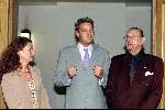 AMSTERDAM 28 augustus 2001
Surprise feestje voor  Joop Doderer vanwege zijn 80 e verjaardag en het nieuwe theater stuk BLIJVEND APLAUS.
Joop Doderer met Albert Verlinde