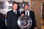 Amsterdam 12 augustus 2001
PSV - FC Twente voor de Johan Cruyffschaal in  de Amsterdam Arena.Eindstand 3-2
Erik Gerets met Frank Arnesen