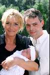 Tiel 14 augustus 2001
Hanny en haar vriend met hun baby