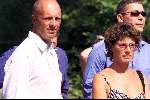 Amsterdam 25 augustus 2001
Begrafenis van Sylvia Millecam op Westgaarde
Haye v d Heyden met vrouw