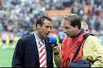 Amsterdam 12 augustus 2001
 PSV- FC Twente 3-2 voor de Johan Cruyffschaal in de Amsterdam Arena.
John v t Schip wordt geinterviewd