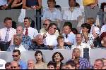 Rotterdam 26 augustus 2001
Feyenoord-AJAX, eindstand 1-2
Louis v Gaal met Hans Wotte
Truus v Gaal en Youp v \'t Hek