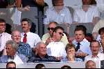 Rotterdam 26 augustus 2001
Feyenoord-AJAX, eindstand 1-2
Louis v Gaal met Hans Wotte
Truus v Gaal en Youp v \'t Hek