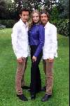 Laren 30 augustus 2001
Presentatie van het nieuwe TROS seizoen.
Magic Unlimited  Links Oscar Kazan, Mara en rechts Renzo Kazan.
