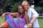 Amsterdam 6 augustus 2001
Patty Brard met haar man Rene