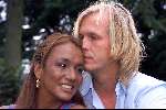 Amsterdam 6 augustus 2001
Patty Brard met haar man Rene