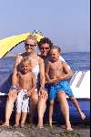 Marbella 27 juli 2001
Rene Froger en Natasja Froger met hun kinderen