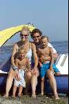 Marbella 27 juli 2001
Rene Froger en Natasja Froger met hun kinderen