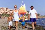 Marbella 27 juli 2001
Rene Froger en Natasja Froger met hun kinderen