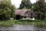 Loosdrecht 2 Augustus 2001
Villa op een eiland aan de Loosdrechtse plassen
Sloepenroute