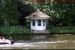 Loosdrecht 2 Augustus 2001
Villa aan de Vecht
Sloepenroute Tuinhuisje