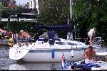 Loosdrecht 2 Augustus 2001
Varen op de Loosdrechtse plassen met de familie enters en Fam Peter Smulders
Wim Jesse op zijn zeilboot
Sloepenroute