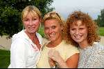 Voorthuizen 25 augustus 2002
Onderweg naar morgen op de Golfbaan.
Bettina Berger,Dominique v Vliet Pieters,  Annemiek Verdoorn