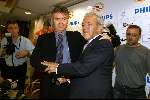 Eindhoven, 7 juli 2002
Kontraktondertekening Guus Hiddink ( 2 jaar )
Harry v Raaij