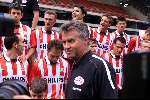 Eindhoven 5 Augustus 2002 Voorstelling aan Pers nieuwe selektie van PSV met daarop aansluitend een persconferentie met o.a. Guus Hiddink