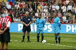 Eindhoven 6 augustus 2002



Opening PSV stadion met de oud spelers 1988
minuut vstilte Hans Dorjee, Romario en Willy v d Kuylen

Peter Smulders bv