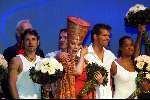 Scheveningen 3 augustus 2003
Laatste voorstelling van Aida in het circustheater.
Chaira Borderslee  en Rene v Kooten
Antje Monteiro  huilen