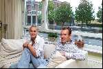 Eindhoven 22 Augustus 2003 Arjan Robben samen met zijn vriendin in zijn nieuw onderkomen in Eindhoven