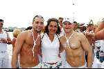 Amsterdam 2 augustus 2003
Gay parade door de amsterdamse grachten.
Cilly Dartell