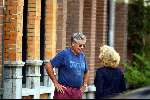 Amsterdam 2 augustus 2003
Ed v Thijn trimmend en zijn vrouw odette