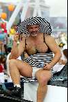 Amsterdam 2 augustus 2003
Gay Parade door de amsterdamse grachten.
Piercing