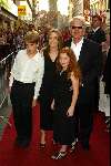 Amsterdam 4 augustus 2003
Premiere Tomb Raider in tushinski
Jan de Bont en gezin