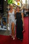 Amsterdam 4 augustus 2003
Premiere Tomb Raider in tushinski
Ellemieke Vermolen en Josefine v Asdonk