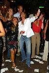 Rotterdam 24 augustus 2003
Surprise feestje inge de bruijn in baja beachclub
Monique Rijkaard ruig dansend met een glaasje wijn