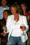 Rotterdam 24 augustus 2003
Surprise feestje inge de bruijn in baja beachclub
Monique Rijkaard met een glaasje wijn