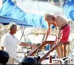 Porto Ercole 6 augustus 2003
Prins Bernhard op de Jumbo VI met beveiligingsbeambte