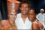 Scheveningen 3 augustus 2003
Laatste voorstelling van Aida in het circustheater.
Chaira Borderslee en Rene v Kooten
Antje Monteiro  huilen