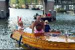 Amsterdam 2 augustus 2003
Gay parade door de amsterdamse grachten.
Sjaak Snoek op classic boot