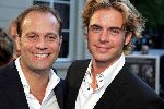 Den Haag 30 augustus 2004
Premiere Passion in schouwburg Den Haag.
Carlo Boszhard met vriend