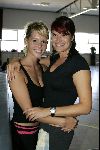 Amsterdam 1 augustus 2004
Presentatie  musical Crazy for You.
Anouk v Nes en Chantal janzen