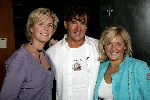 Loosdrecht 31 augustus 2004
Persconferentie Gerard Joling bij Restaurant Zin.
Gerard Joling Caroline Tensen en Irene Moors