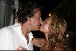 Curacao 13 augustus 2004
Marco Borsato optreden op Mambo Beach.  
Marco kussend met Leontine Borsato