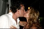 Curacao 13 augustus 2004
Marco Borsato optreden op Mambo Beach.  
Marco kussend met Leontine Borsato