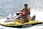 Curacao 16 Augustus 2004
Marco Borsato   met Senna en Luca op jetski