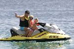 Curacao 16 Augustus 2004
Marco Borsato   met Senna en Luca op jetski