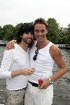 Amsterdam 7 augustus 2004
Gay parade SBS boot in Amsterdam.
Eloy de Jong met Mari v d Ven met tatoeage