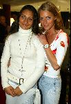 Loosdrecht 31 augustus 2004
Persconferentie Gerard Joling bij Zin in Loosdrecht.
Milika Peterzon samen met dochter