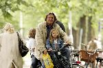 Amsterdam 25 augustus 2004
Steven Beek met kinderen op fiets
