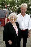 Amsterdam 3 augustus 2004
Sylvia de Leur met zonnebril bij premiere circus Renz