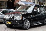 Amsterdam 24 augustus 2005
Bram Moszkowicz in zijn Range Rover sport