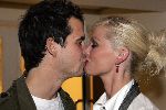 Aalsmeer 24 augustus 2005
Big Brother V bij endemol met Bridget Maasland 
Bridget met Pepijn kussend