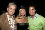 Amsterdam 6 augustus 2005
Connie Breukhoven optreden op de Gay Parade.
Connie met Hans Breukhoven en Marvin.