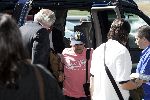 Schiphol 1 augustus 2005
Diego Armando Maradona met petje op schiphol