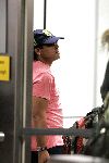 Schiphol 1 augustus 2005
Diego Armando Maradona met petje op schiphol